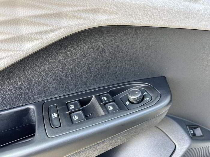 Volkswagen Taos Trendline 4MOTION *Disponibilité limitée* – Image 11