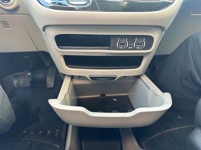 Chrysler Grand Caravan SXT 2RM - Image 22