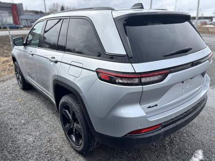 Jeep Grand Cherokee Altitude - Image 7