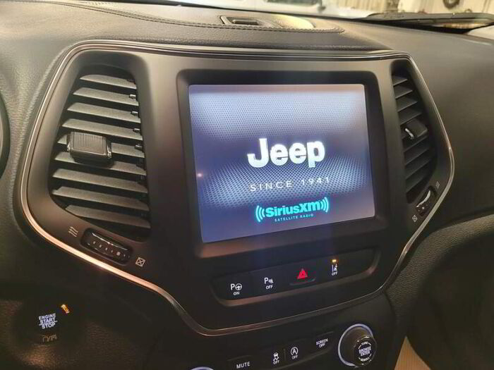 Jeep Cherokee Altitude 4x4 – Image 18