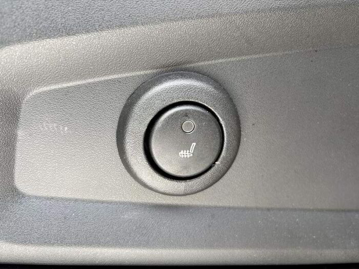 RAM ProMaster fourgonnette utilitaire High Roof 159 In. Wb – Image 14