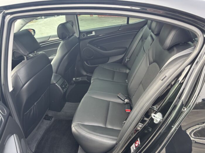 KIA Cadenza - – Image 11