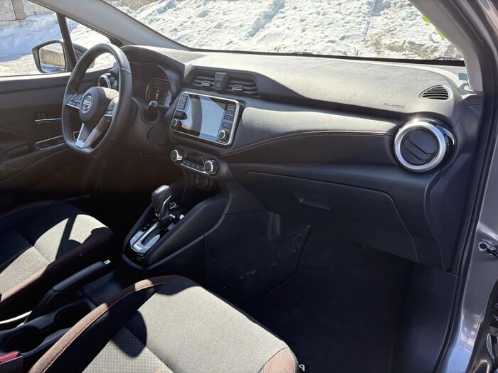 Nissan Versa SR BLUETOOTH CAMÉRA SIÈGES CHAUFFANT BAS KILO – Image 31