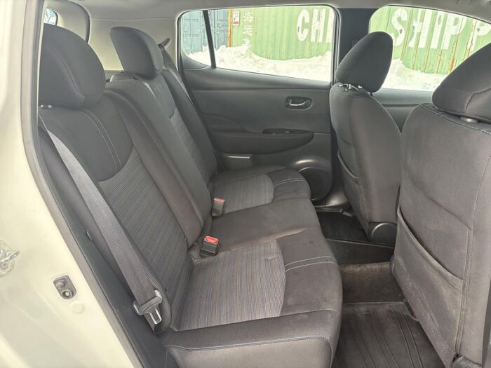 Nissan LEAF SV à hayon/CRIUSE ADAPTATIF/VOLANT CHAUFFANT/BAS M – Image 31