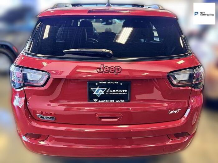 Jeep Compass LIMITED Édition Rouge - Image 6