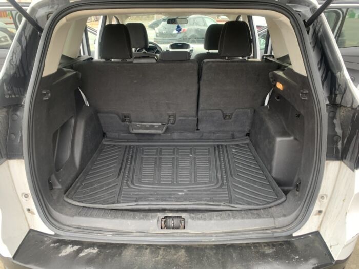 Ford Escape S – Image 10