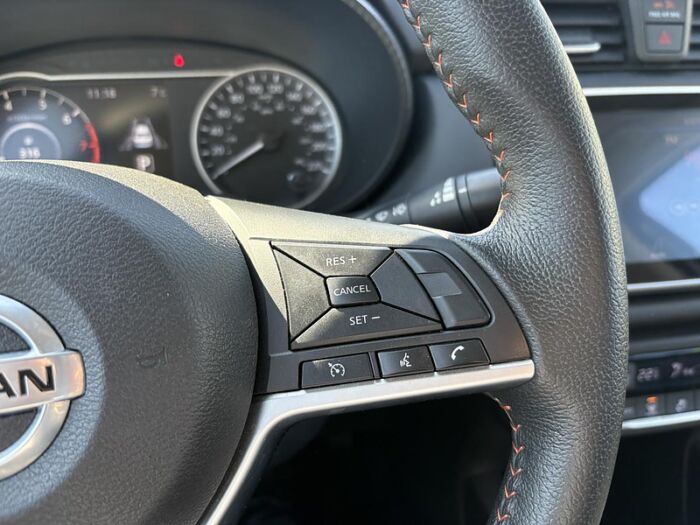 Nissan Versa SR BLUETOOTH CAMÉRA SIÈGES CHAUFFANT BAS KILO – Image 24