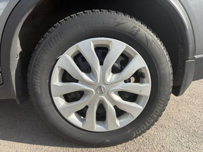 Nissan Rogue S – Image 9