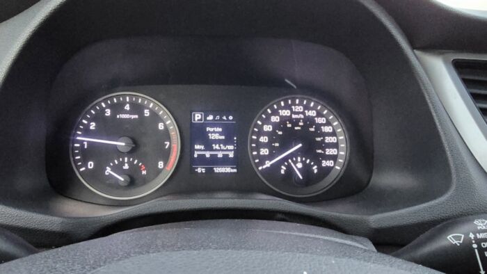 Hyundai Tucson SE – Image 5