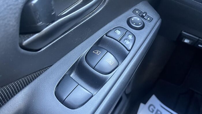 Nissan Kicks S TA – Image 13
