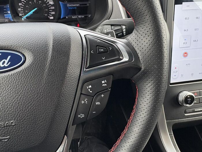Ford Edge ST-Line awd/ENSEMBLE REMORQUAGE/BAS MILLAGE – Image 24