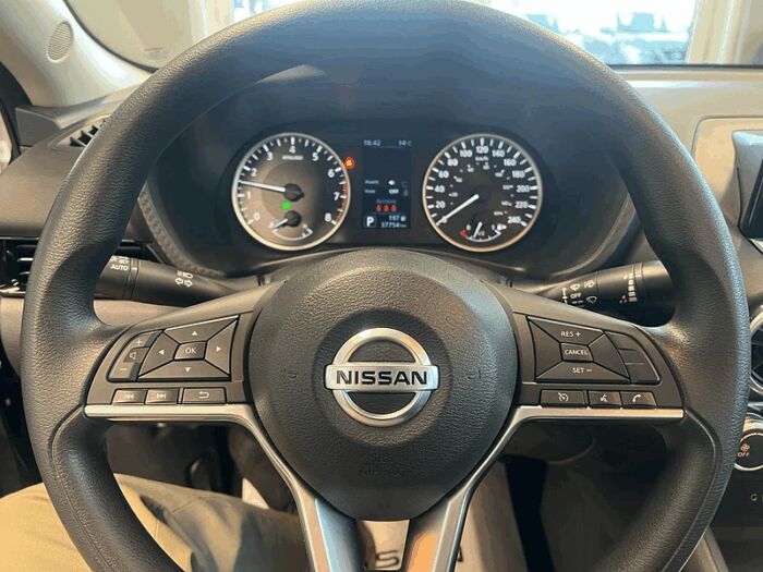 Nissan Sentra S, AUTO, A/C, CAM DE RECUL, COMME NEUF, INSPECTE – Image 11