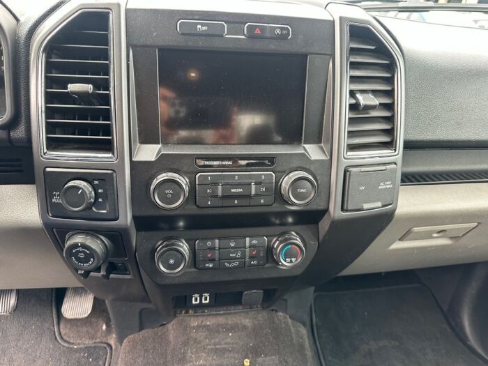 Ford F-150 XLT – Image 14