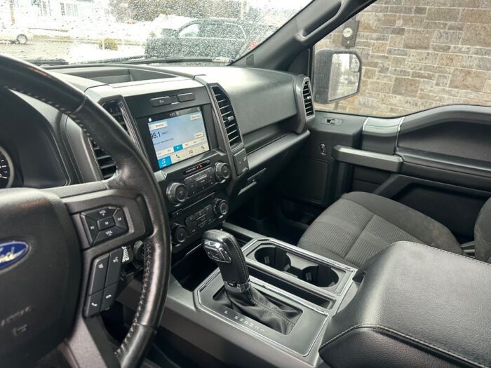 Ford F-150 SPORT – Image 9