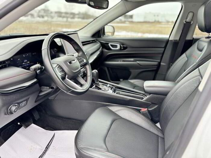 Jeep Compass Trailhawk 4x4 - Image 12