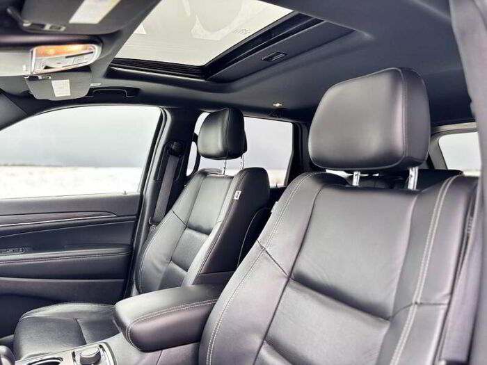 Jeep Grand Cherokee Édition 80e anniversaire 4x4 – Image 23