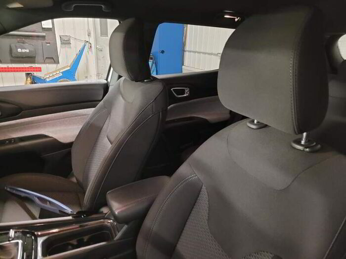 Jeep Compass Sport 4x4 – Image 10