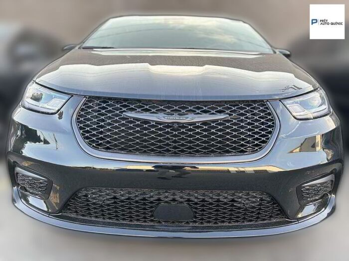 Chrysler Pacifica Hybrid Select - Image 3