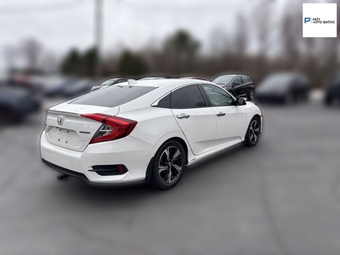 Honda Civic Touring – Image 6