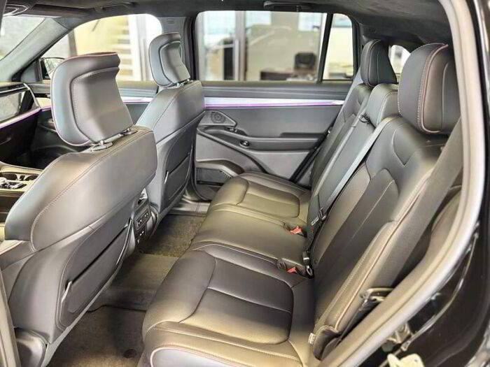 Jeep Wagoneer S N/A – Image 19