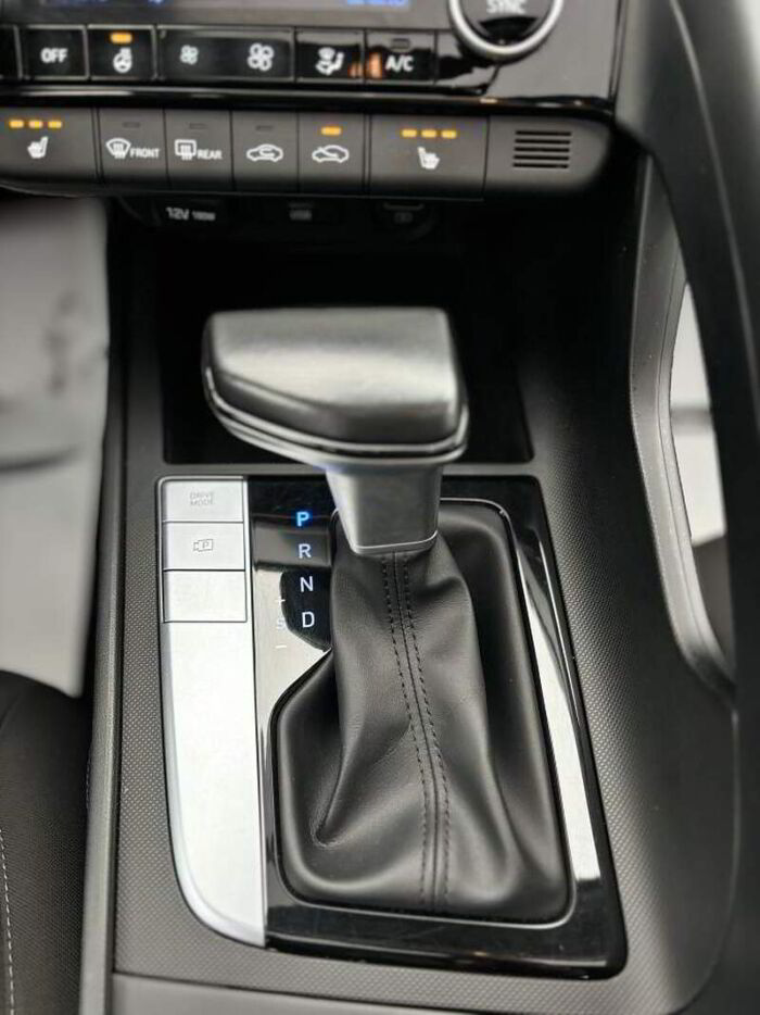 Hyundai Elantra Preferred IVT avec ensemble Soleil et technologie – Image 20
