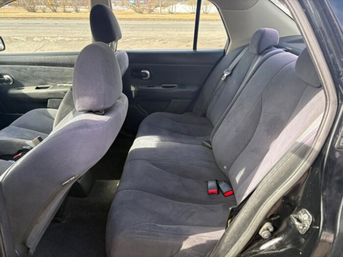 Nissan Versa 1,6 S – Image 11