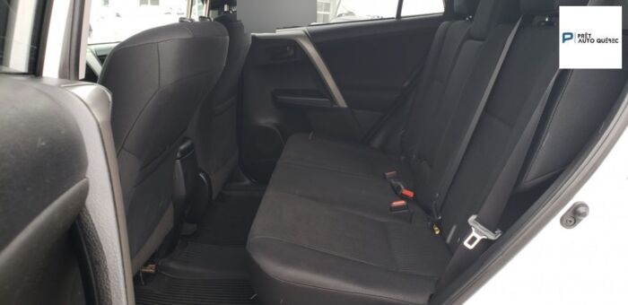 Toyota RAV4 LE - Image 19