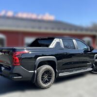 Chevrolet Silverado EV camion de travail - Image 4