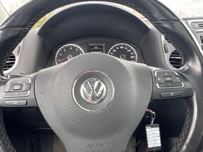 Volkswagen Tiguan Highline 2.0 TSI 4 Motion – Image 11