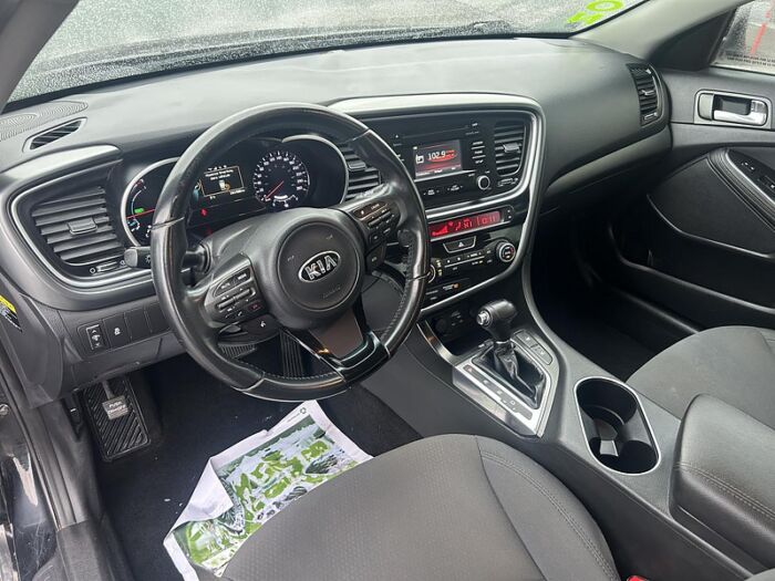 Kia Optima Hybride Berline LX 4 portes – Image 8