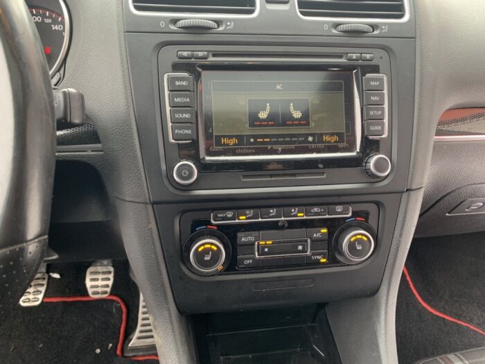 Volkswagen Golf GTI - – Image 14