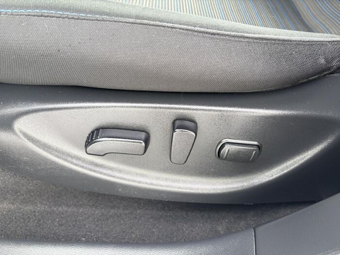 Nissan LEAF SV à hayon/CRIUSE ADAPTATIF/VOLANT CHAUFFANT/BAS M – Image 27