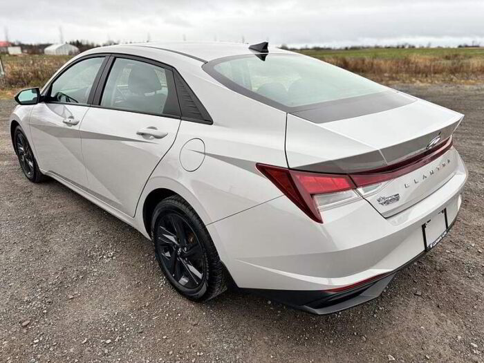 Hyundai Elantra Preferred IVT avec ensemble Soleil et technologie – Image 8