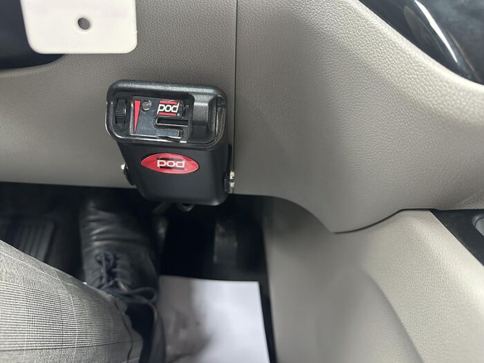 Kia Sedona L TA – Image 19