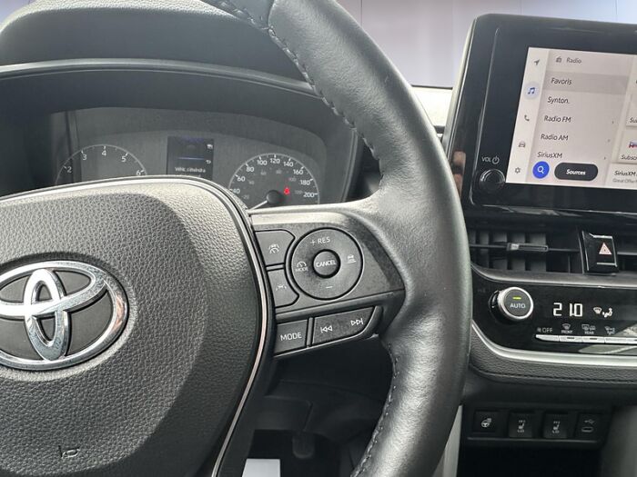 Toyota Corolla Cross LE TA – Image 15