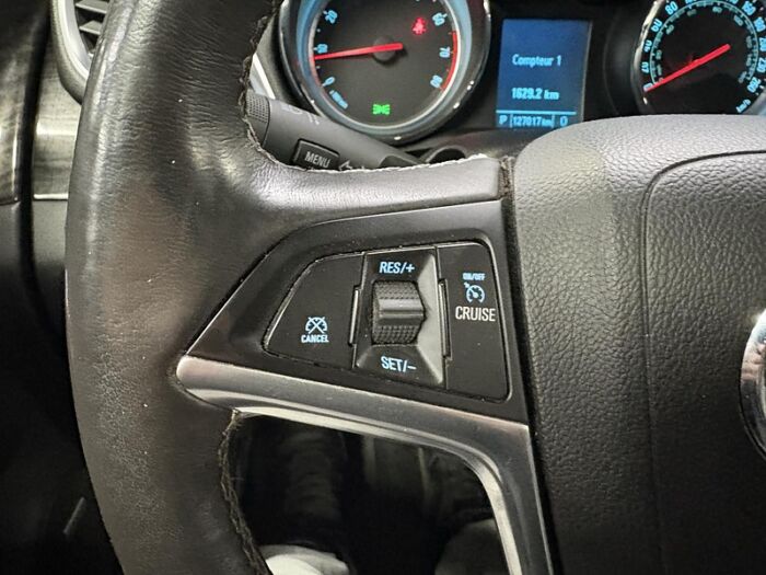 Buick Encore AWD CUIR/JAMAIS ACC/VOLANT CHAUFFANT/CAMERA RECUL – Image 19