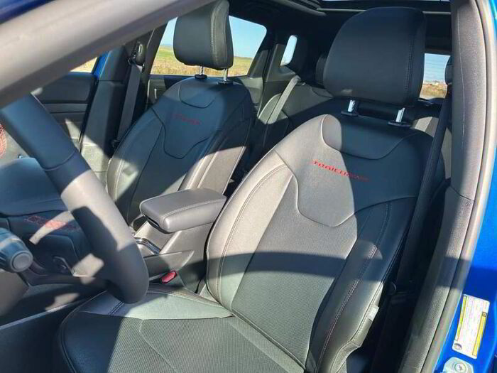 Jeep Compass Trailhawk Elite 4x4 - Image 10