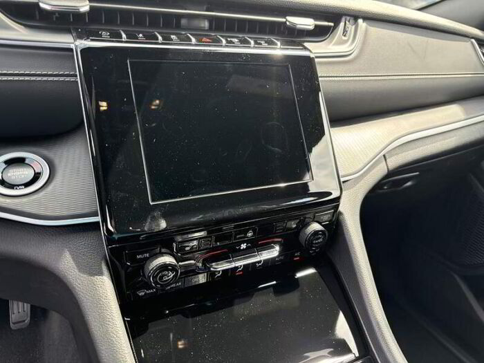 Jeep Grand Cherokee Laredo – Image 10