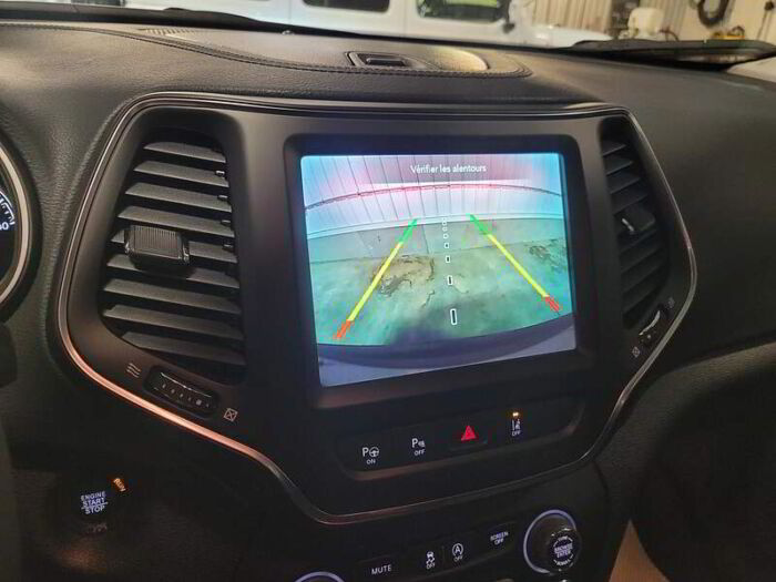 Jeep Cherokee Altitude 4x4 – Image 19