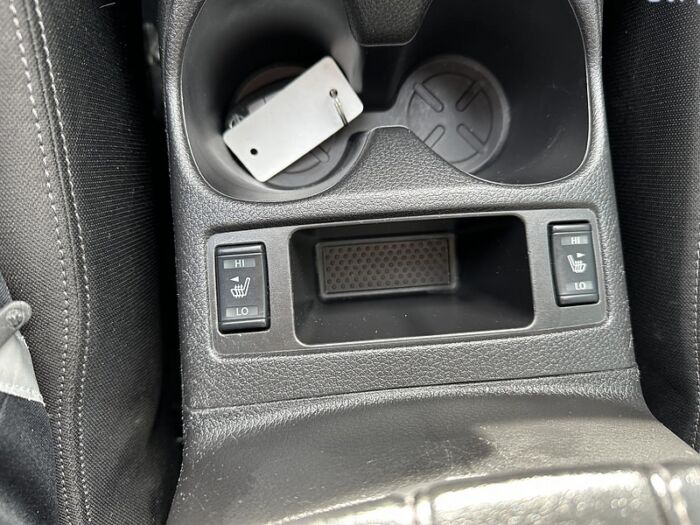 Nissan Qashqai SV TI CVT - Image 24