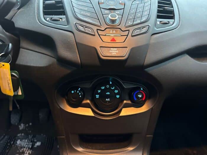 Ford Fiesta S – Image 11