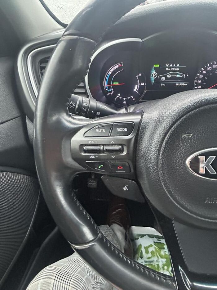 Kia Optima Hybride Berline LX 4 portes – Image 11