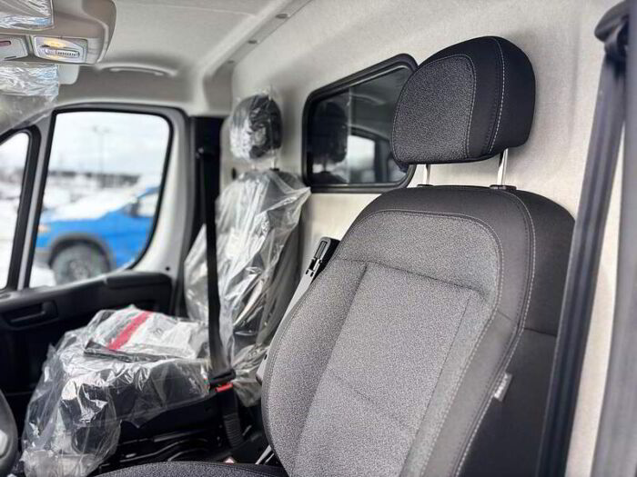 RAM ProMaster fourgonnette utilitaire High Roof 159 In. Wb – Image 11