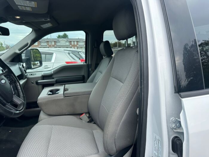Ford F-150 XLT – Image 9