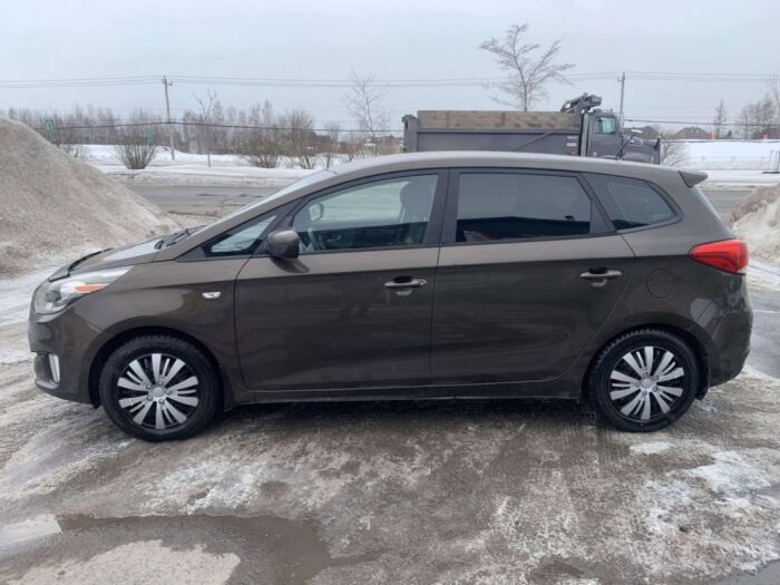 KIA Rondo LX - Image 5