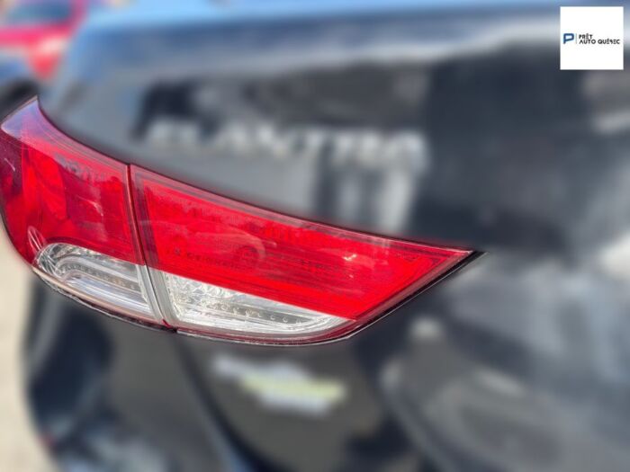 Hyundai Elantra GL – Image 8