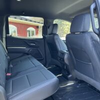 Chevrolet Silverado EV camion de travail - Image 13