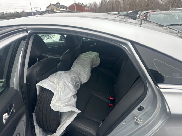 Hyundai Sonata SE – Image 6