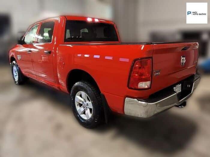 RAM 1500 Classic SLT cabine d'équipe 4x4 caisse de 5 pi 7 po - Image 4