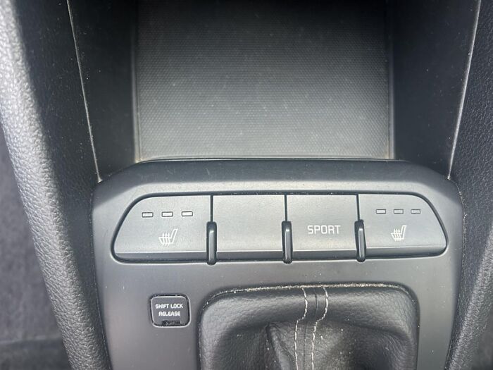 Kia Rio 5 portes LX+ IVT - Image 17